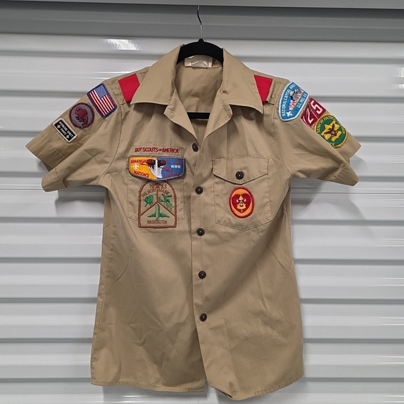 Vintage Boy Scouts of America Uniform Shirt 80s Patched Philmont DC Council (KD)